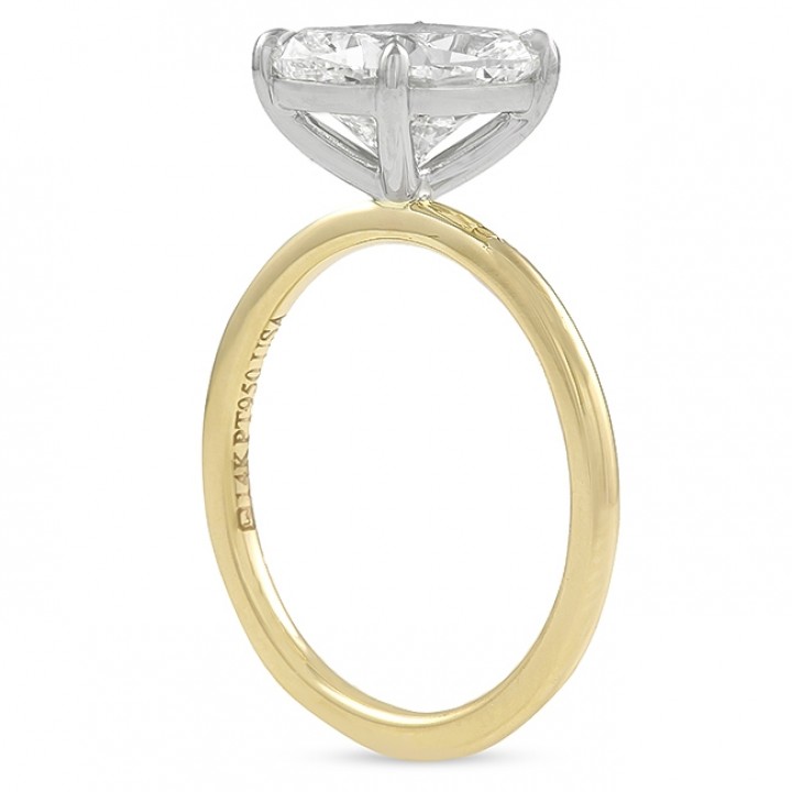 CUSHION CUT DIAMOND SOLITAIRE RING