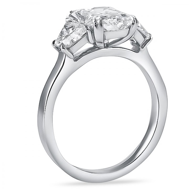 2.5 Carat Radiant Engagement Ring – Hamra Jewelers