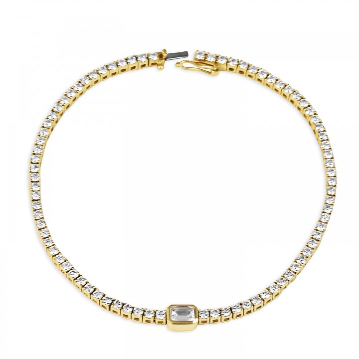 1.99 carat Diamond Tennis Bracelet with Bezel Set Emerald open