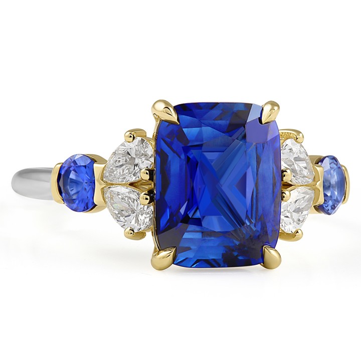 3.52 carat Sapphire Seven-Stone Engagement Ring flat